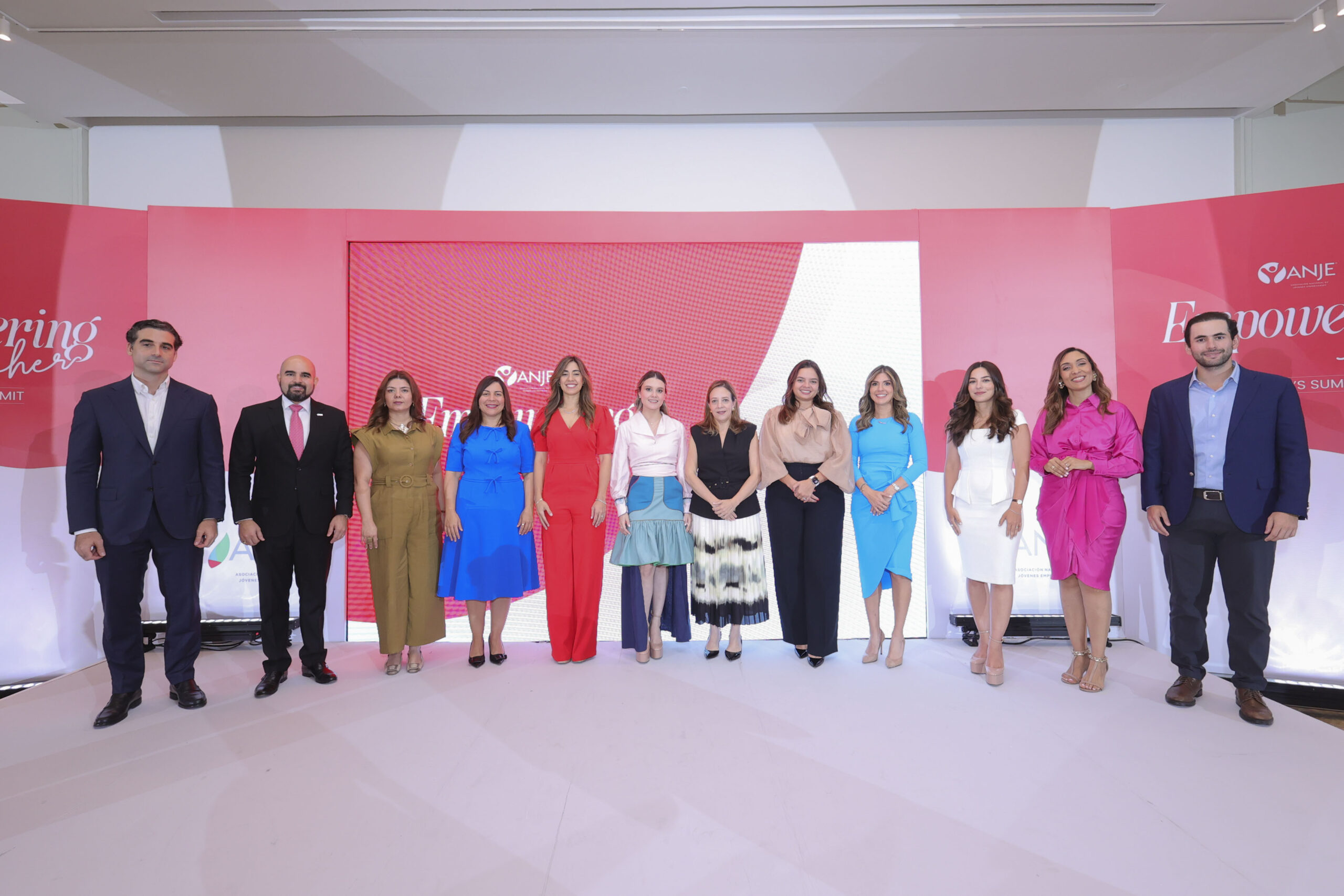 ANJE Celebra su Primer «Empowering Her: Women’s Summit» para Impulsar el Liderazgo Femenino